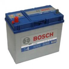 Bosch-S4-Silver-45-Ач-330-A-прямая-пол-S4022